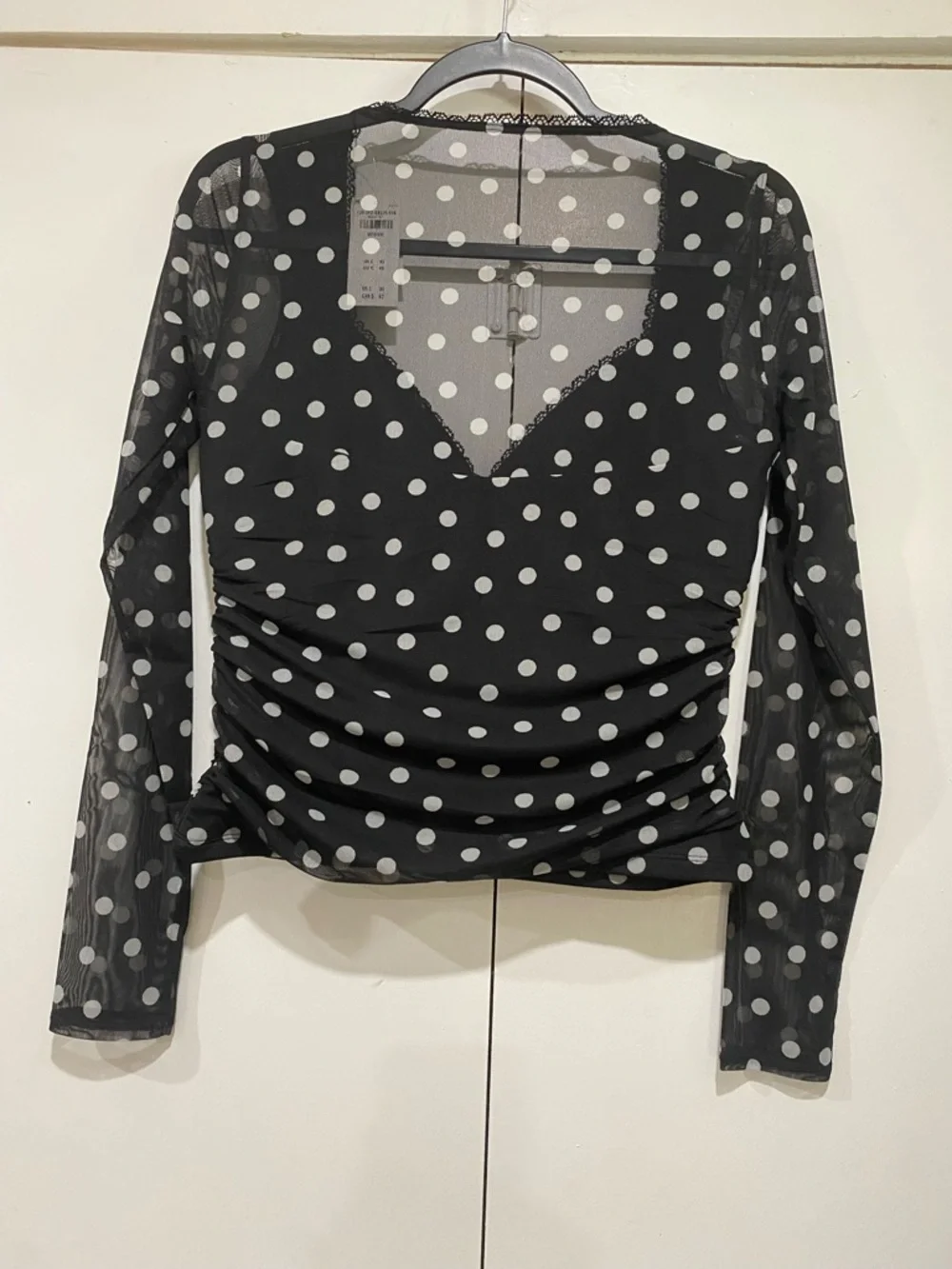 Abercrombie Fitch Blouse medium Bra Free Black Polka Dot Long-Sleeve V-Neck Top - Picture 6 of 13